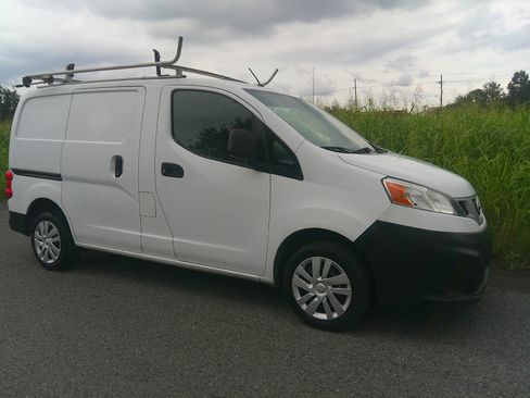 Used 2018 Nissan NV200 SV image 8