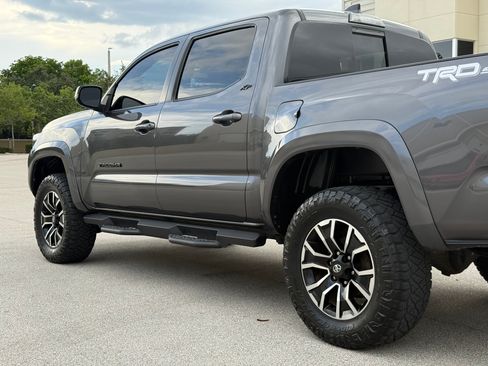 Used 2021 Toyota Tacoma TRD Sport RWD image 47