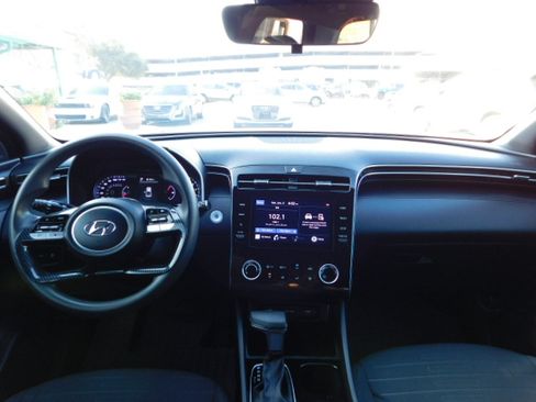 Used 2022 Hyundai Santa Cruz SEL image 11