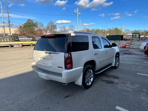 Used 2012 GMC Yukon Denali image 5