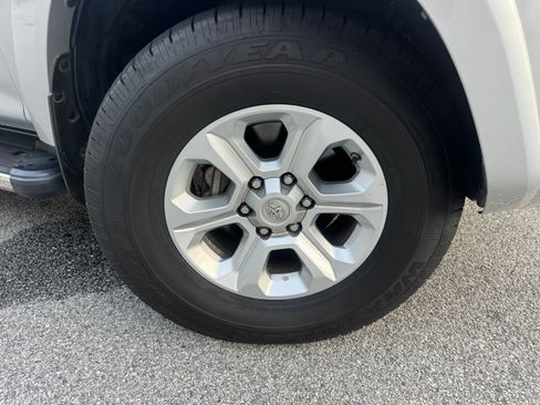 Used 2017 Toyota 4Runner 2WD image 23