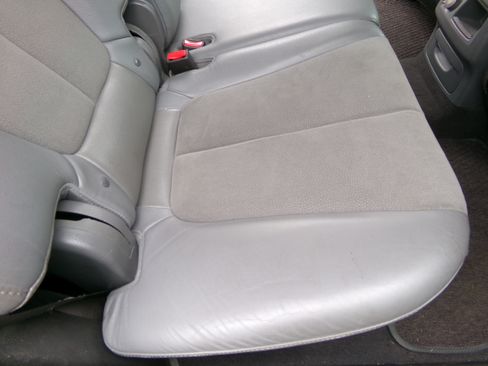 Used 2011 Hyundai Santa Fe SE AWD/4WD image 11