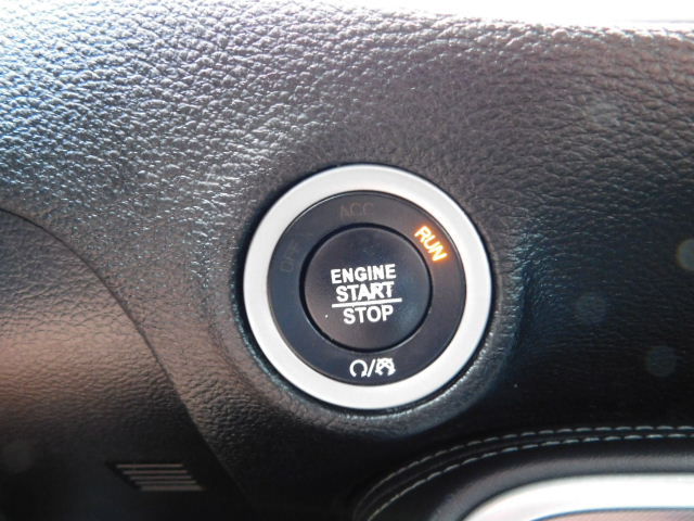 Used 2019 Dodge Challenger SXT RWD image 16