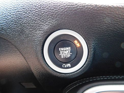 Used 2019 Dodge Challenger SXT image 16