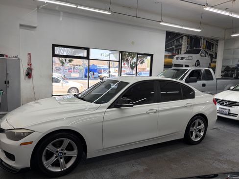 Used 2014 BMW 328i Sedan RWD image 3