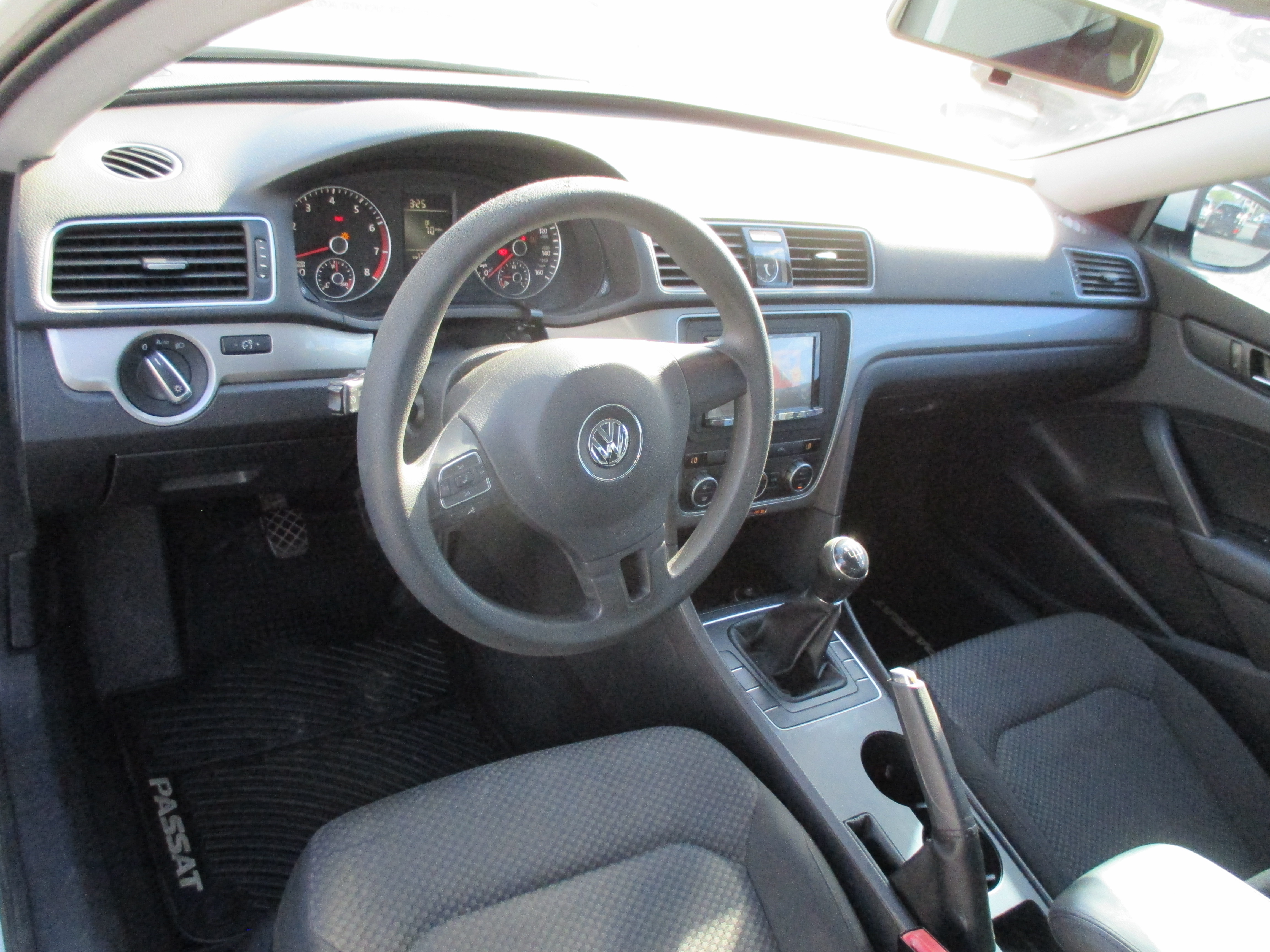 Used 2012 Volkswagen Passat 2.5 SE FWD image 5