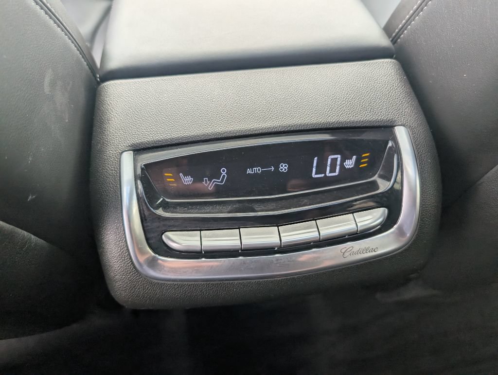 Used 2024 Cadillac XT6 AWD Sport image 19