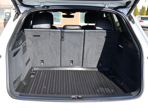 Used 2019 Audi SQ5 Premium Plus image 33