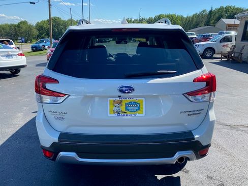 Used 2021 Subaru Forester Touring image 8