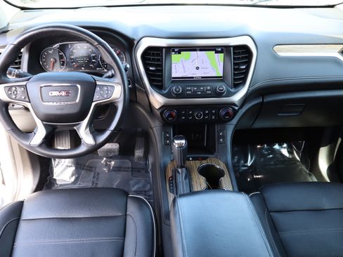 Used 2019 GMC Acadia Denali image 18