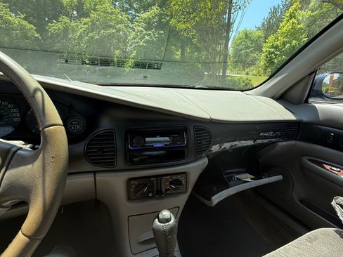 Used 2001 Buick Regal LS image 15