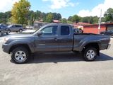 Used 2010 Toyota Tacoma SR5 image 2