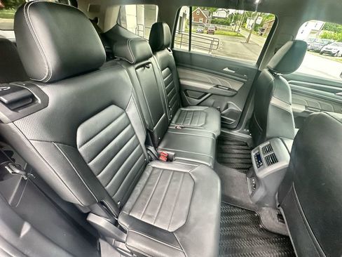 Used 2023 Volkswagen Atlas SEL Premium image 29