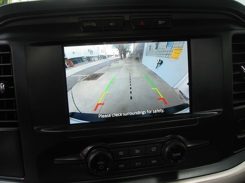 Used 2021 Ford F150 XL image 14