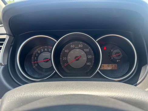 Used 2008 Nissan Versa Hatchback FWD image 27