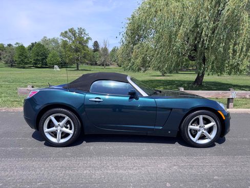 Used 2008 Saturn Sky image 31