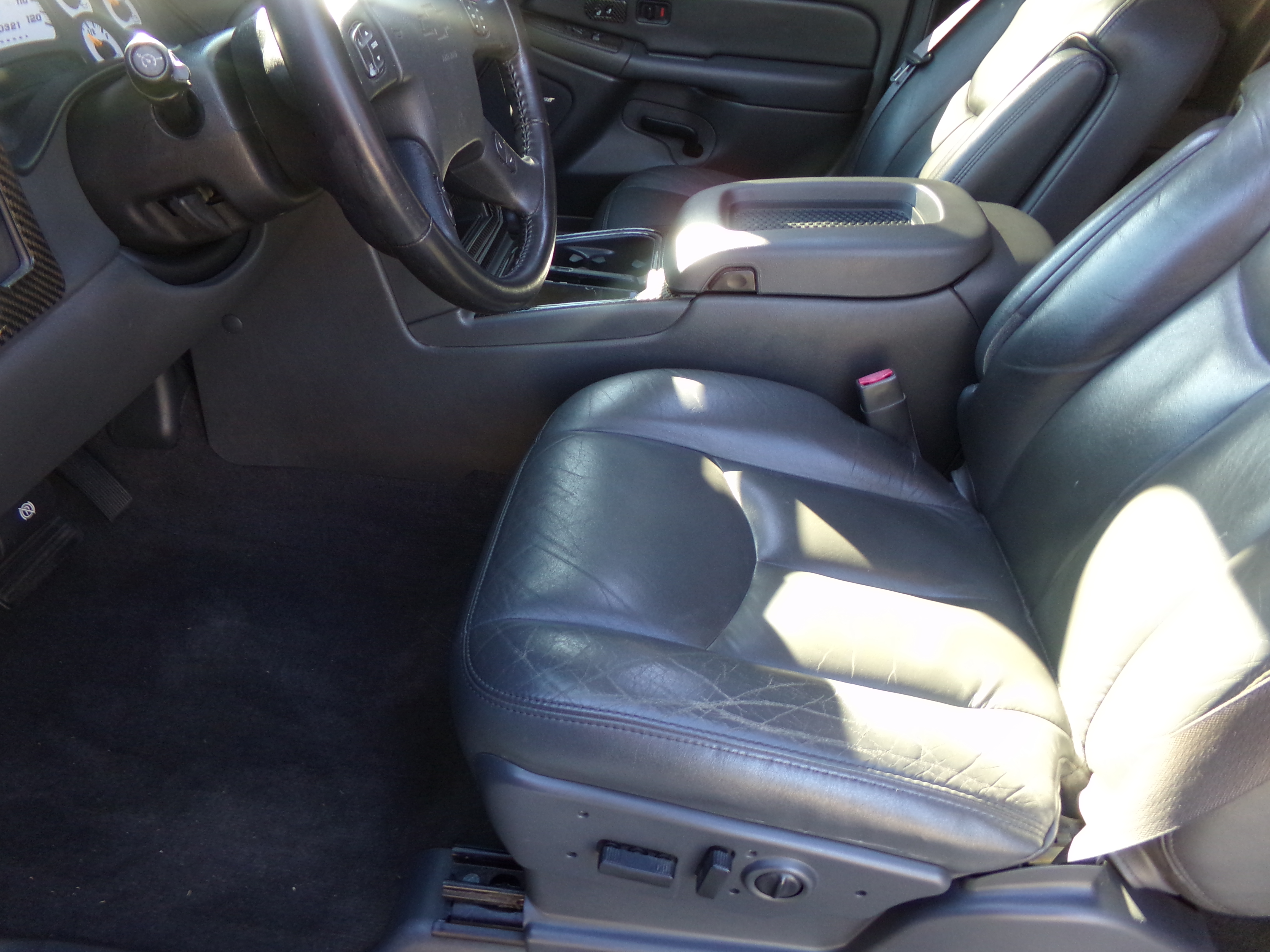 Used 2006 Chevrolet Silverado 1500 SS RWD image 13