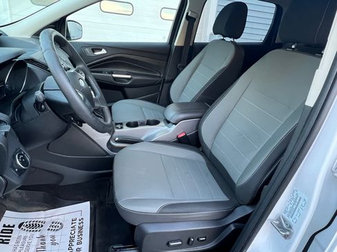 Used 2016 Ford Escape 4WD SE image 7