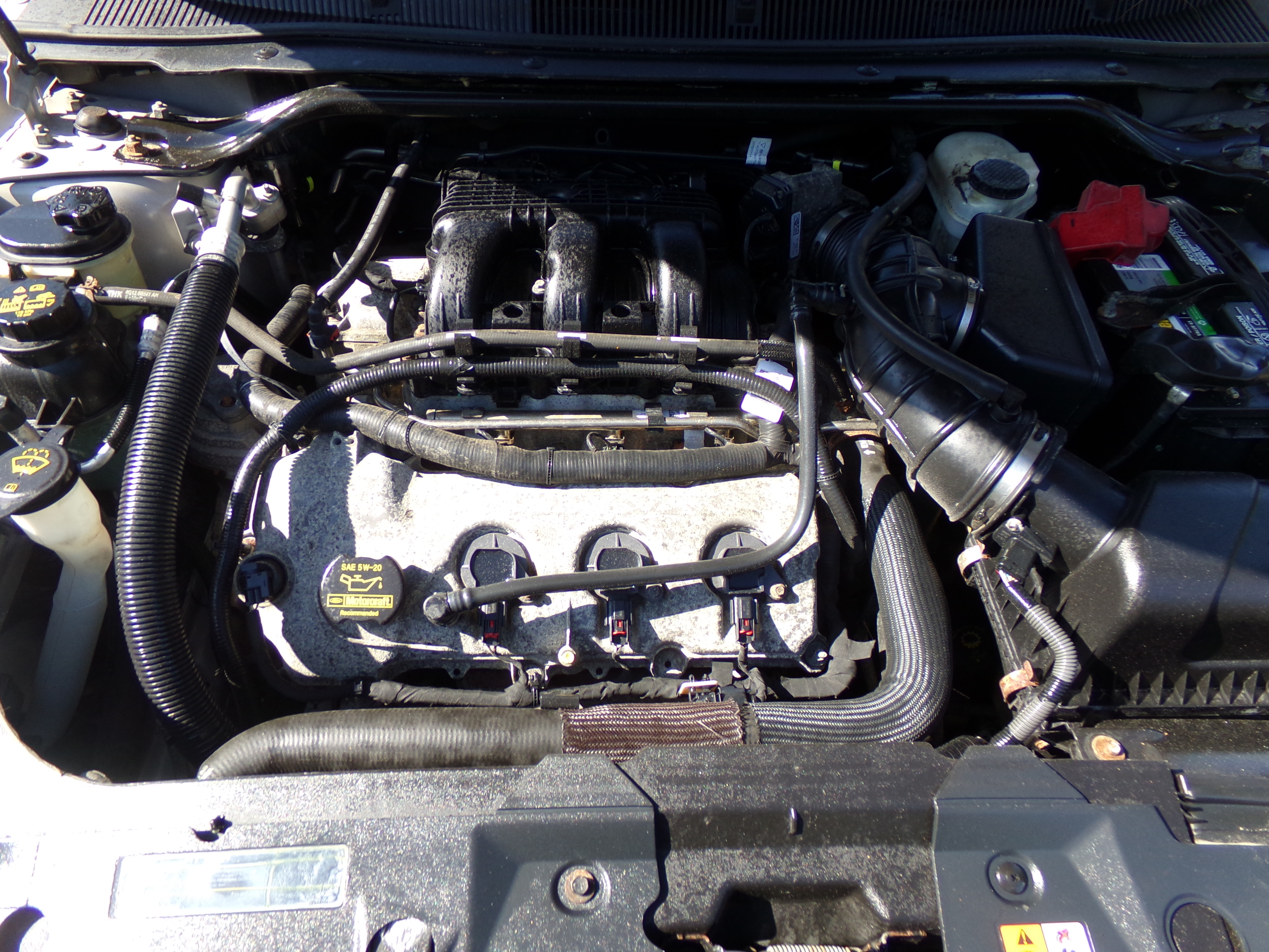 Used 2011 Ford Taurus SEL FWD image 14