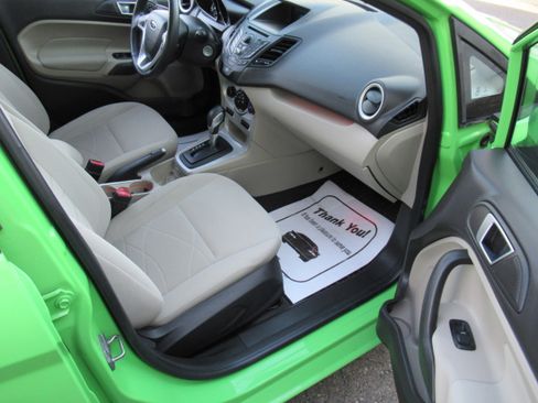 Used 2014 Ford Fiesta SE image 15