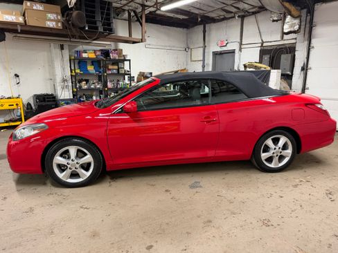 Used 2008 Toyota Solara SLE Convertible FWD image 32