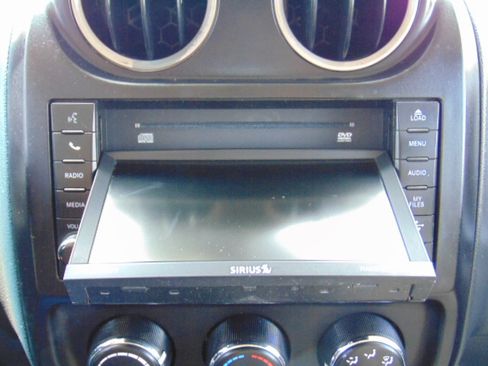 Used 2017 Jeep Patriot 75th Anniversary image 18