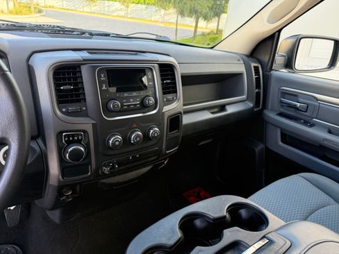 Used 2013 RAM 1500 ST RWD image 68