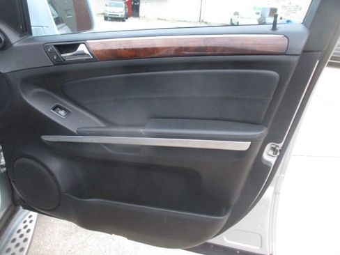 Used 2011 Mercedes-Benz ML 350 image 15