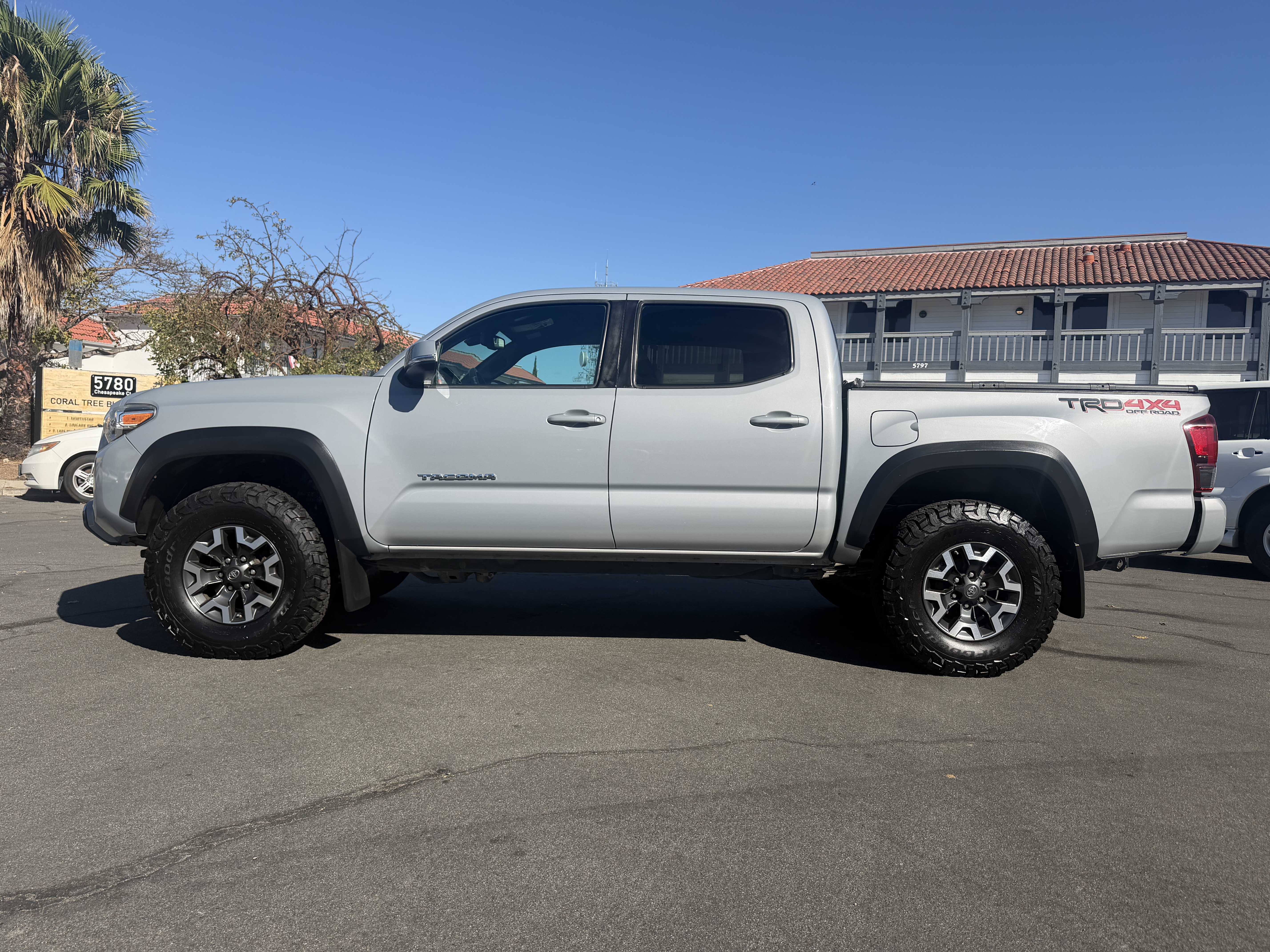 Used 2019 Toyota Tacoma 4x4 Double Cab TRD Off Road image 10