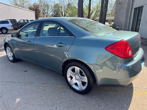 Used 2009 Pontiac G6 image 2