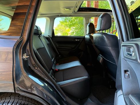 Used 2018 Subaru Forester 2.5i Premium image 22