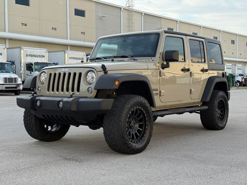 Used 2018 Jeep Wrangler Unlimited Sport S AWD/4WD image 5