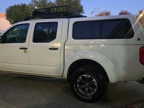 Used 2016 Nissan Frontier 4X4 Crew Cab SV w/ Sport Pkg image 42