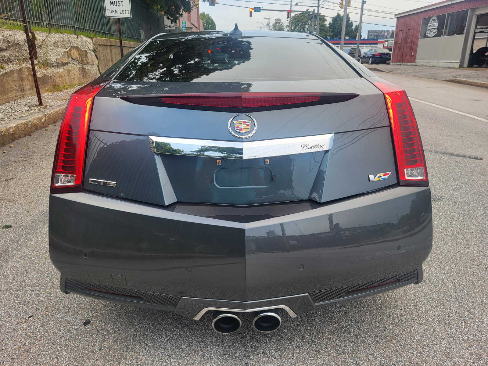 Used 2011 Cadillac CTS V Coupe RWD image 6