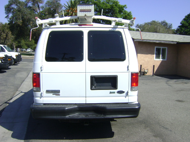 Used 2014 Ford E-350 and Econoline 350 Extended Super Duty RWD image 6