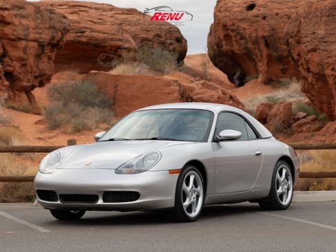Used 2001 Porsche 911 Carrera image 3
