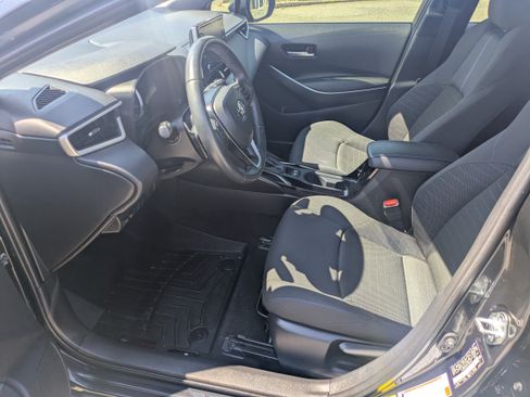 Used 2021 Toyota Corolla SE Sedan FWD image 3