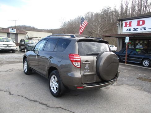 Used 2011 Toyota RAV4 image 8
