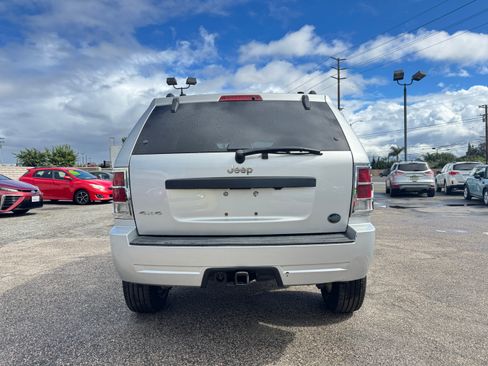 Used 2005 Jeep Grand Cherokee Laredo image 6