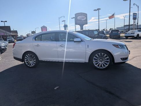 Used 2016 Lincoln MKS Elite image 3