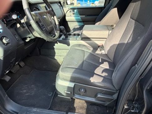 Used 2017 Ford Expedition EL XL image 17