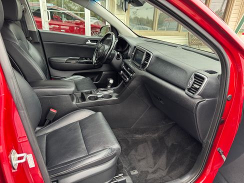 Used 2018 Kia Sportage EX image 12