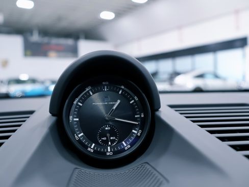 Used 2022 Porsche 911 Turbo image 29