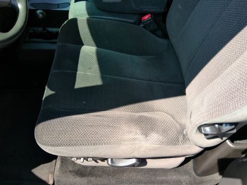 Used 2004 Dodge Ram 1500 Truck SLT image 29