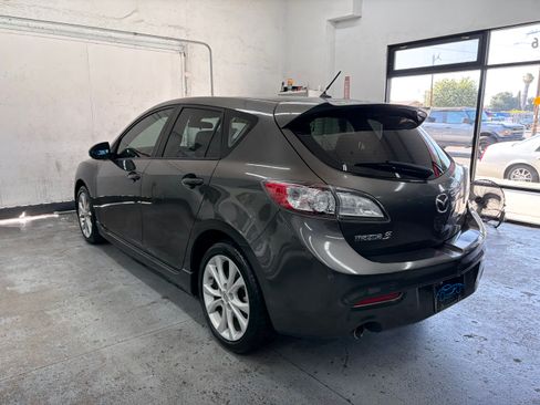 Used 2010 MAZDA MAZDA3 s Hatchback FWD image 5
