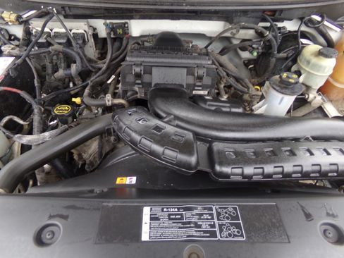 Used 2005 Ford F150 XLT AWD/4WD image 15