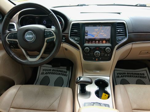 Used 2014 Jeep Grand Cherokee Overland image 40