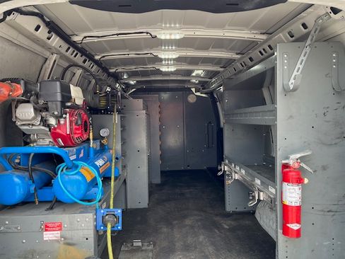 Used 2020 Chevrolet Express 3500 Extended RWD image 16