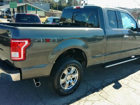 Used 2015 Ford F150 XLT image 4
