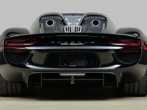 Used 2015 Porsche 918 Spyder AWD/4WD image 19